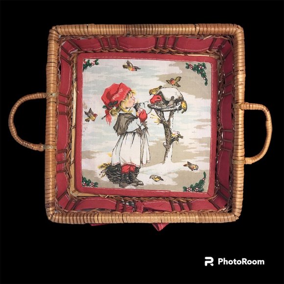 Vintage Christmas Birdhouse Napkin Bread Basket Red Ribbon Bow Holly Birds Nest - Picture 2 of 16